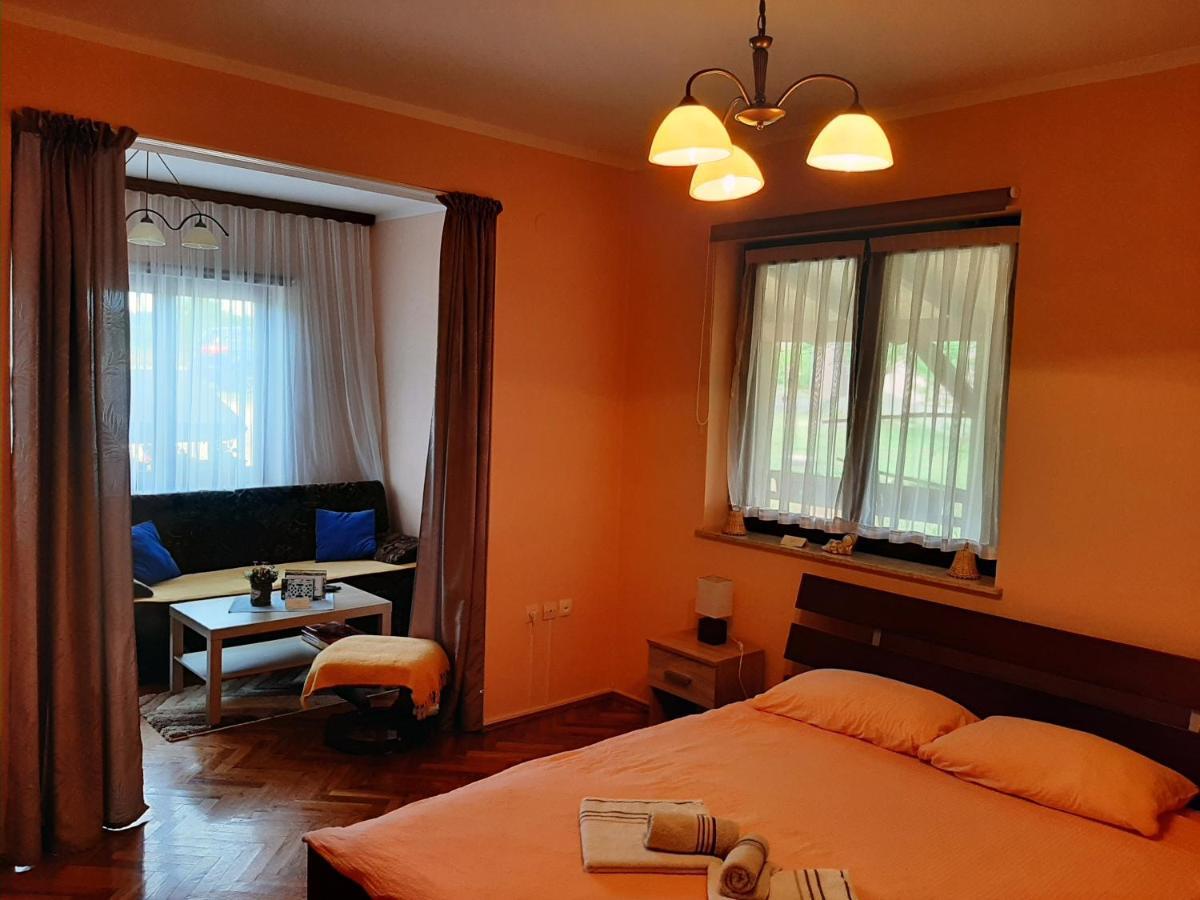 Studio Apartment Ivona & Tin Slunj Ngoại thất bức ảnh